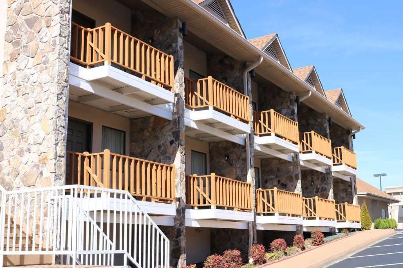 Western Milton 3* Blairsville